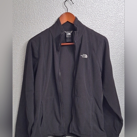 The North Face Women's Fleece Zip Up Jacket. Size M - Picture 6 of 8